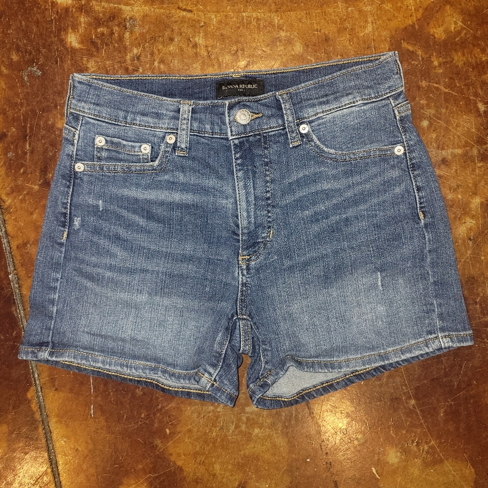 Banana Republic Denim Shorts size 27/4